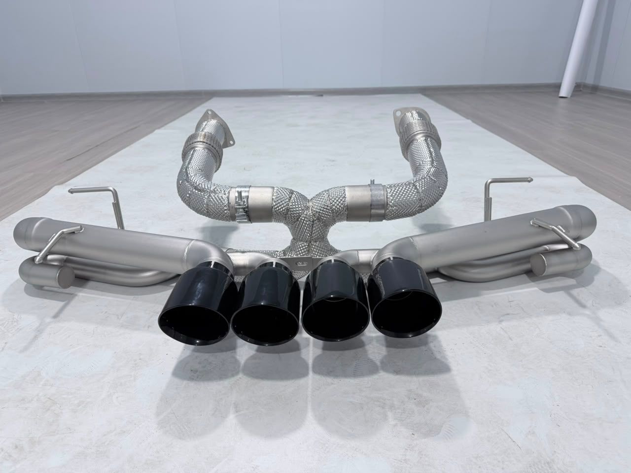Competition Carbon C8 Z06/ZR1 Straight Exhaust