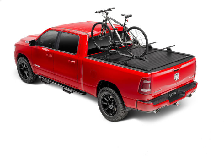RetraxPRO XR 2020+ Chevrolet / GMC HD 6ft 9in Bed 2500/3500 (Above Rails)