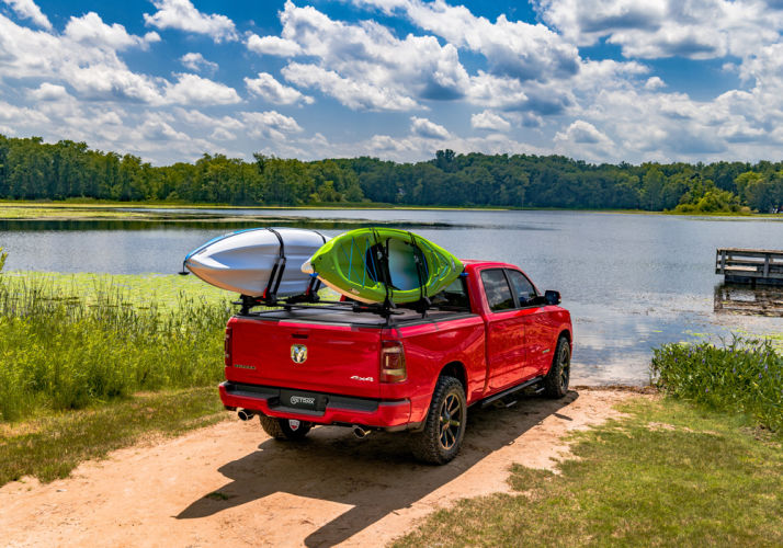 RetraxPRO XR 2020+ Chevrolet / GMC HD 6ft 9in Bed 2500/3500 (Above Rails)